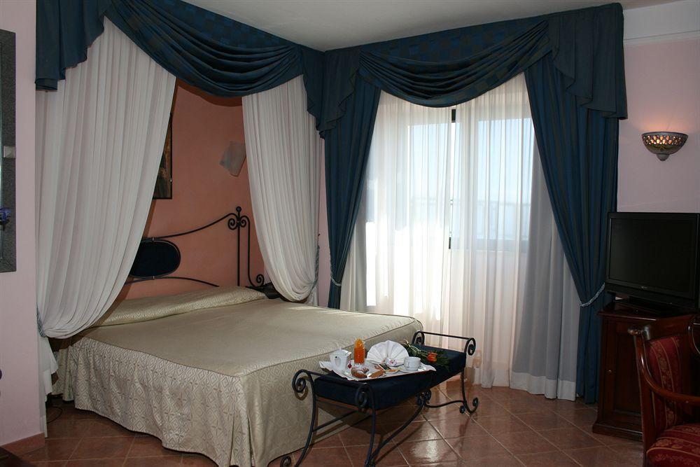 Emmaus Hotel Цафферана-Етнеа Екстер'єр фото