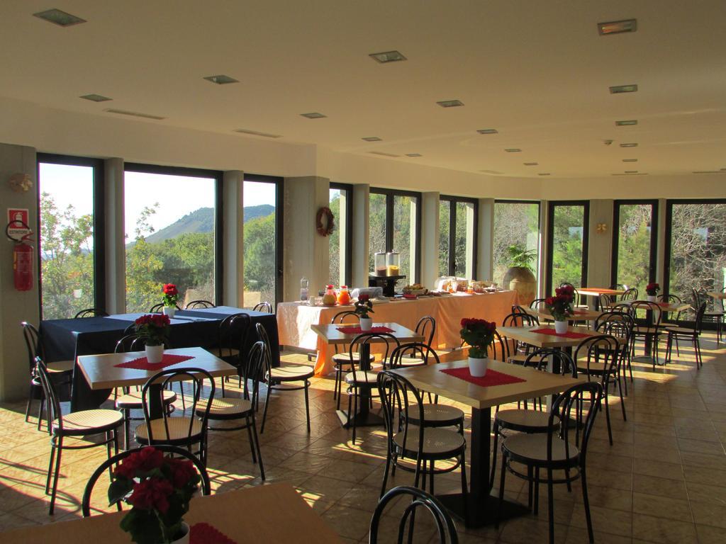 Emmaus Hotel Цафферана-Етнеа Екстер'єр фото