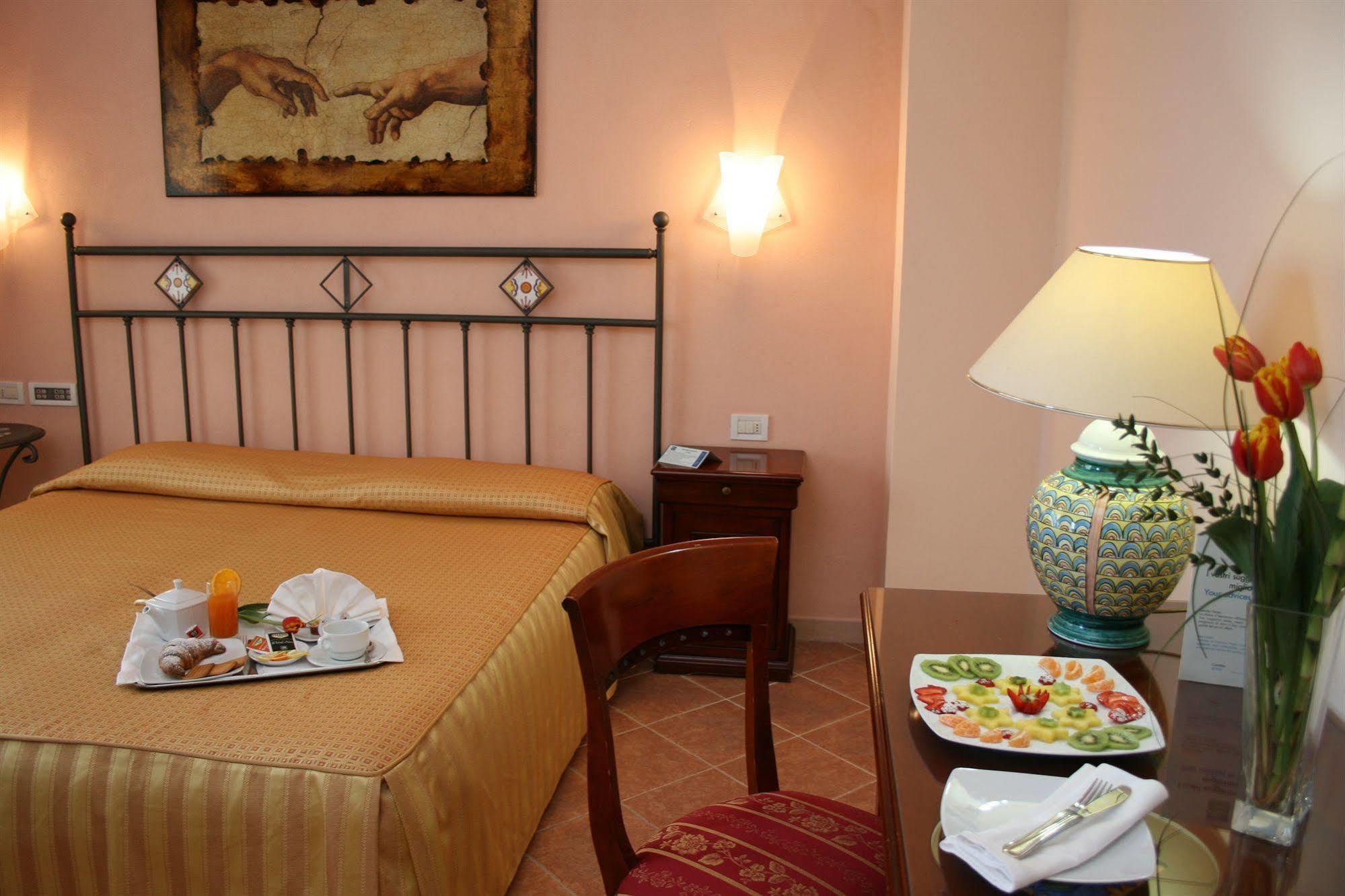 Emmaus Hotel Цафферана-Етнеа Екстер'єр фото